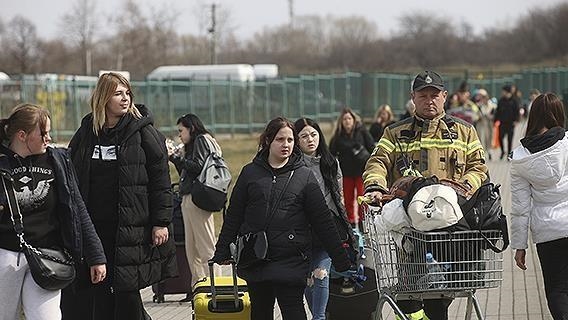 Польша просит у ЕС €2,2 млрд на содержание украинских беженцев
