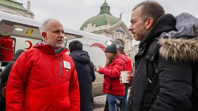 Делегация турецкого Красного Полумесяца прибыла в Украину
