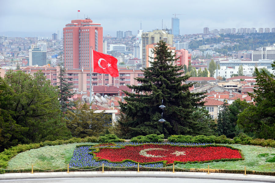 Турция готова провести в Стамбуле переговоры между Россией и Украиной
