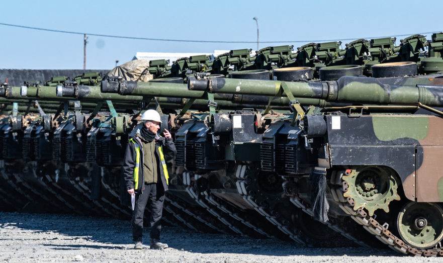 Министр ФРГ потребовал поставлять Киеву тяжелое вооружение
