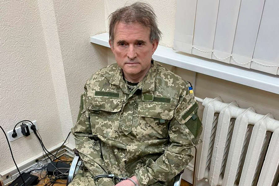Зеленский сообщил о задержании Медведчука
