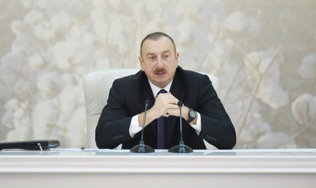 Алиев: Баку расценит как недружественный шаг выделение средств на вооружение Армении