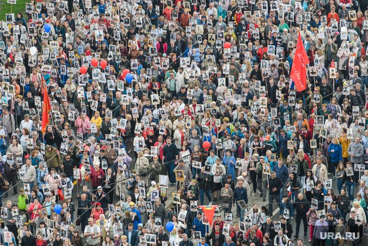 В Болгарии напали на автомобиль координатора «Бессмертного полка». Фото
