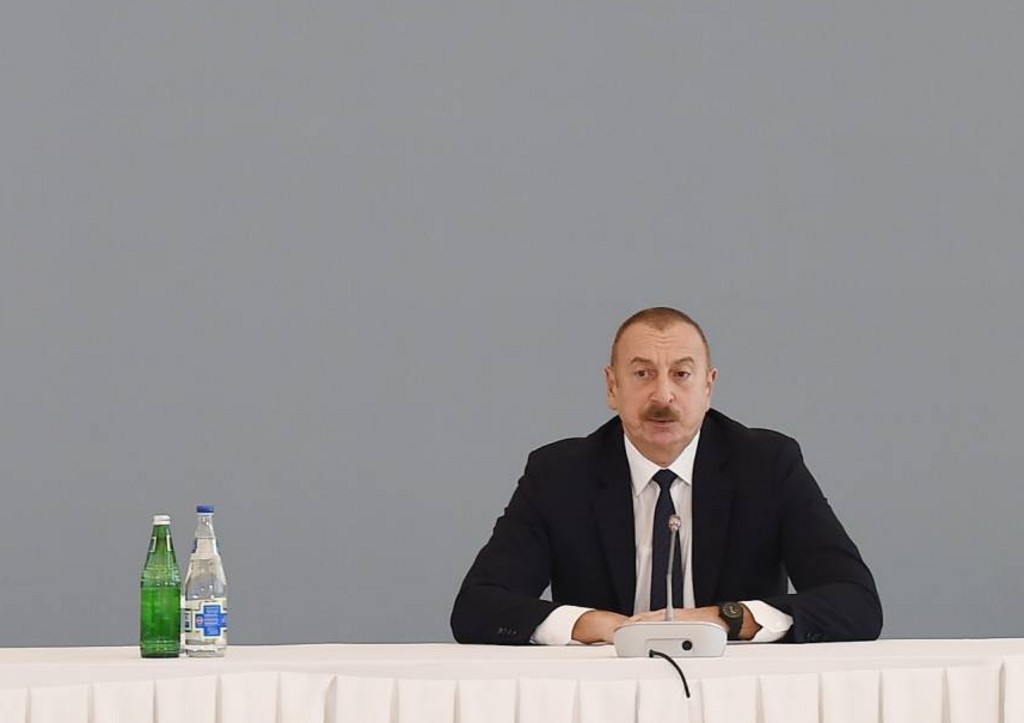 Президент Ильхам Алиев: Азербайджан не конкурент России на газовом рынке