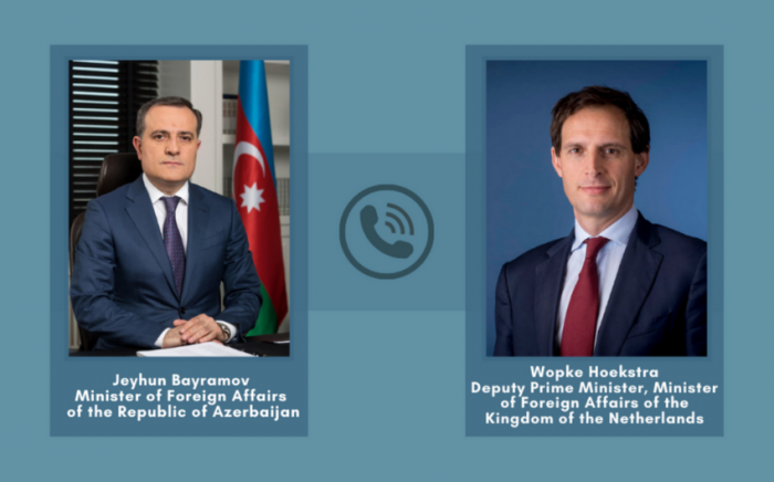 Глава МИД Азербайджана провел телефонный разговор с заместителем премьер-министра Нидерландов
