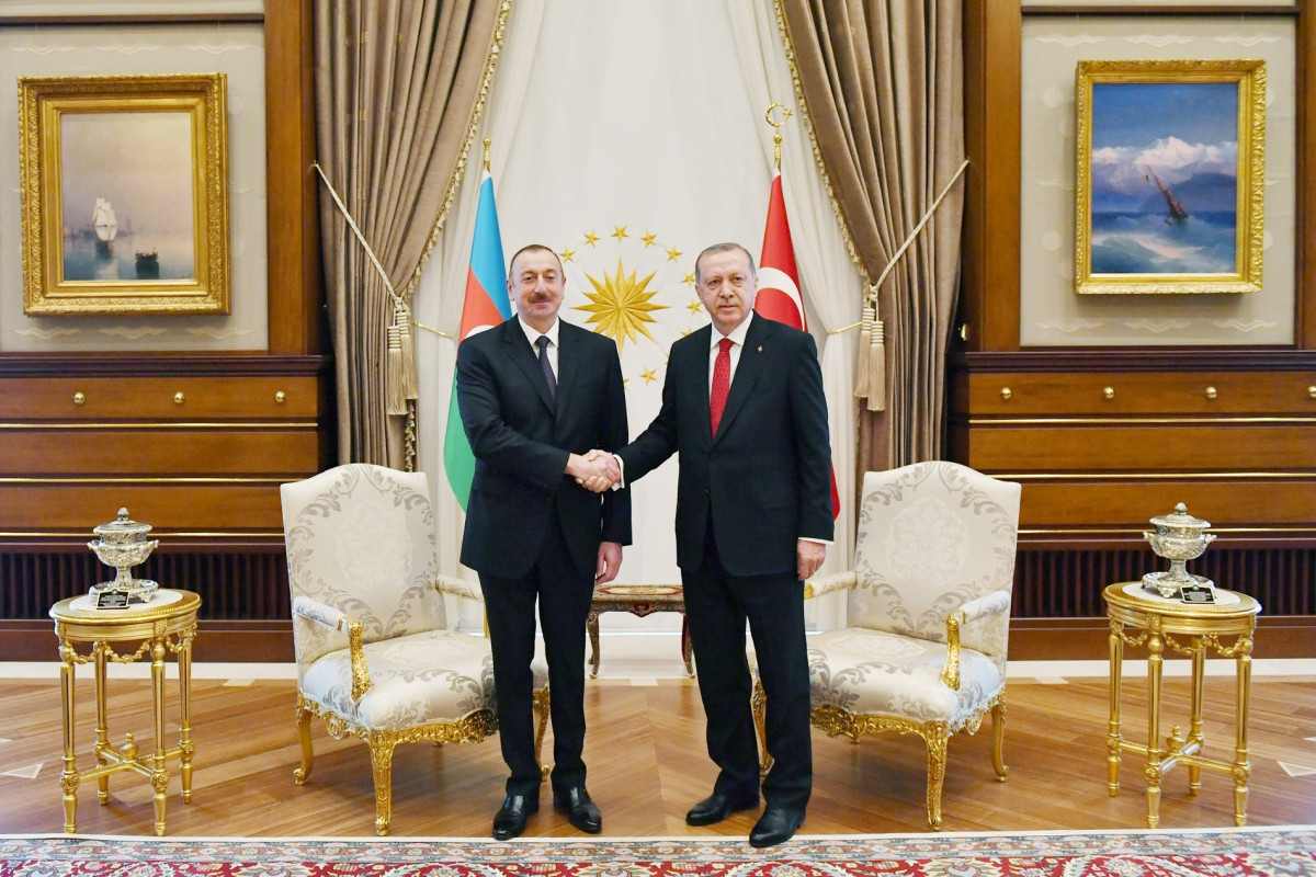 Президент Ильхам Алиев позвонил президенту Реджеп Тайип Эрдогану
