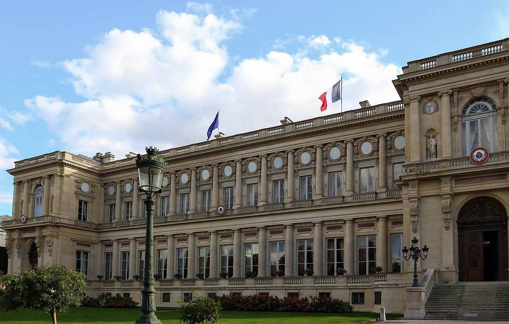 МИД Франции объявил персонами нон грата еще шестерых российских дипломатов