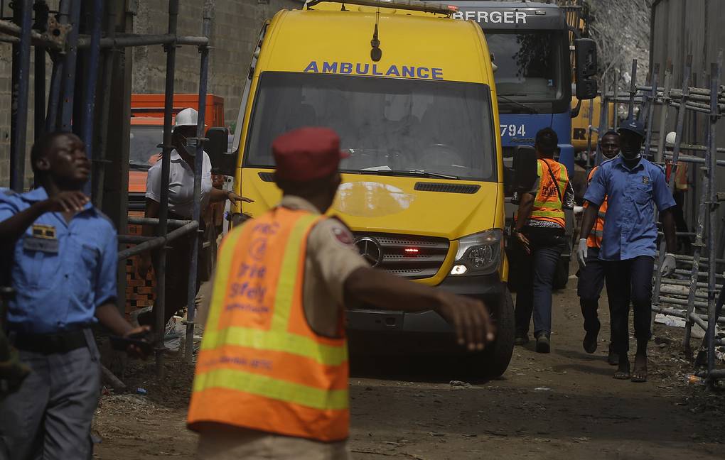 В Нигерии около 100 человек погибли в результате взрыва на подпольной нефтебазе