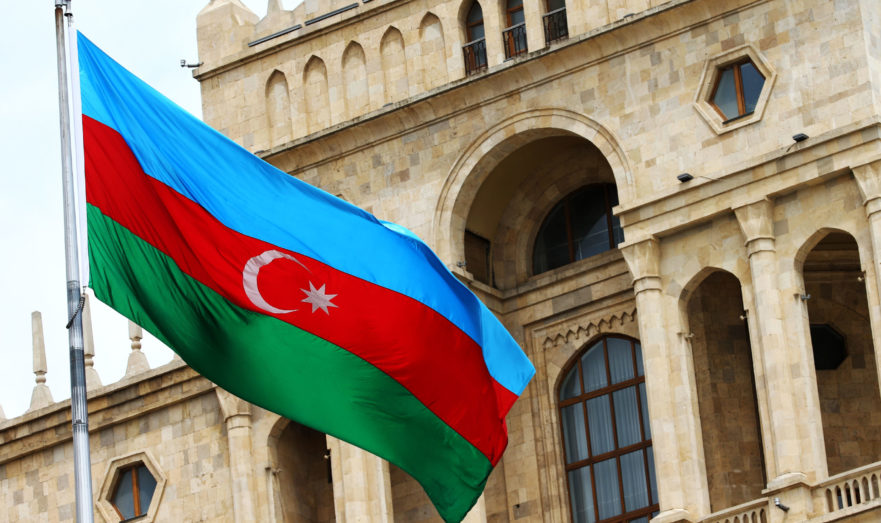 Азербайджан не будет расплачиваться за российский газ рублями