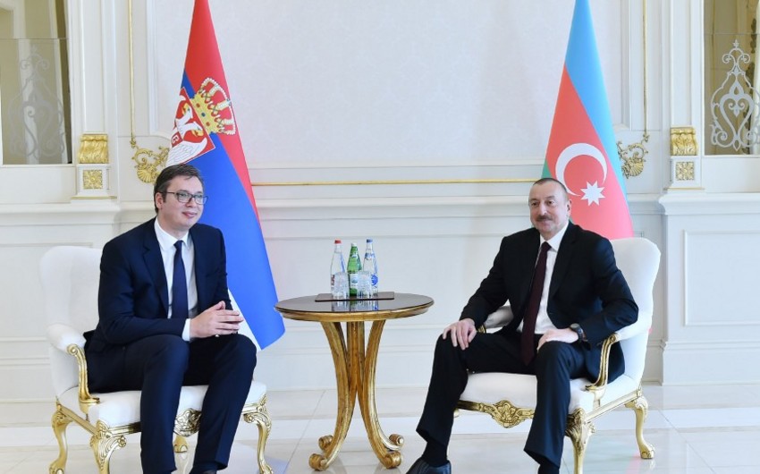 Президент Ильхам Алиев поздравил сербского коллегу

