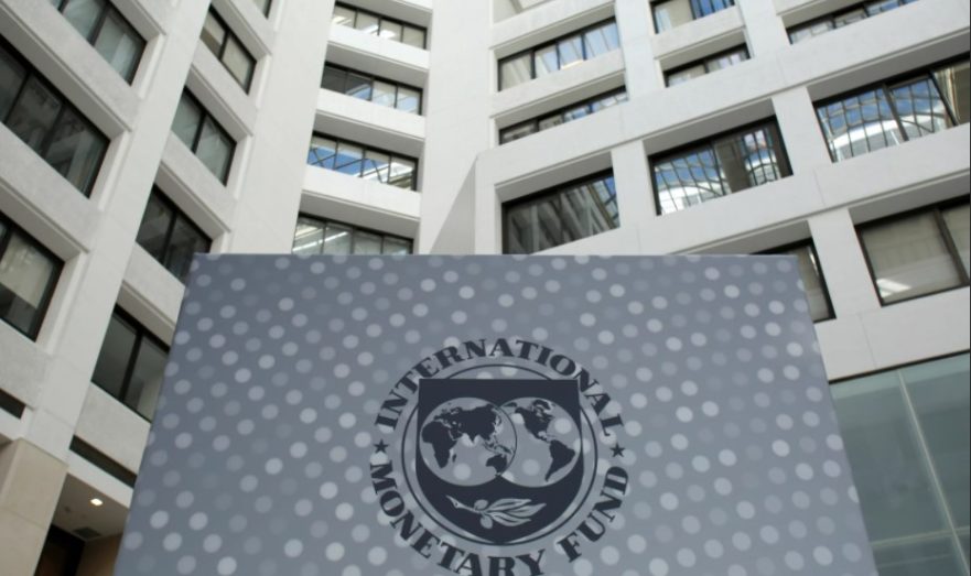 МВФ оценил вероятность дефолта в России