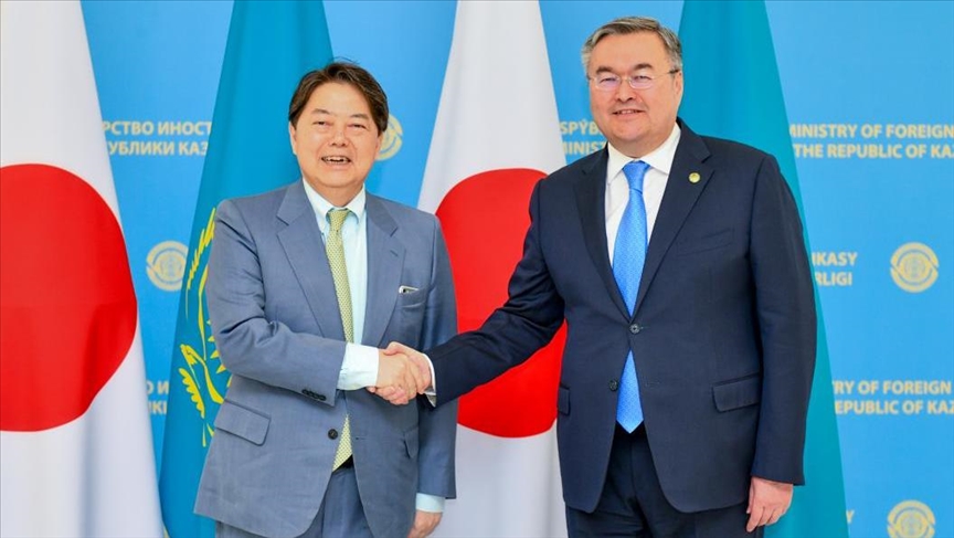 Япония призывает Казахстан «к солидарности» по Украине - глава МИД

