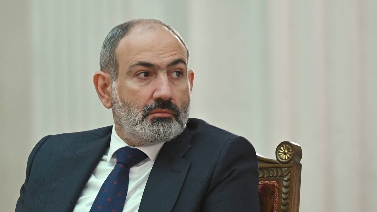 Премьер-министр Армении запланировал визит в Россию после разговора с Путиным