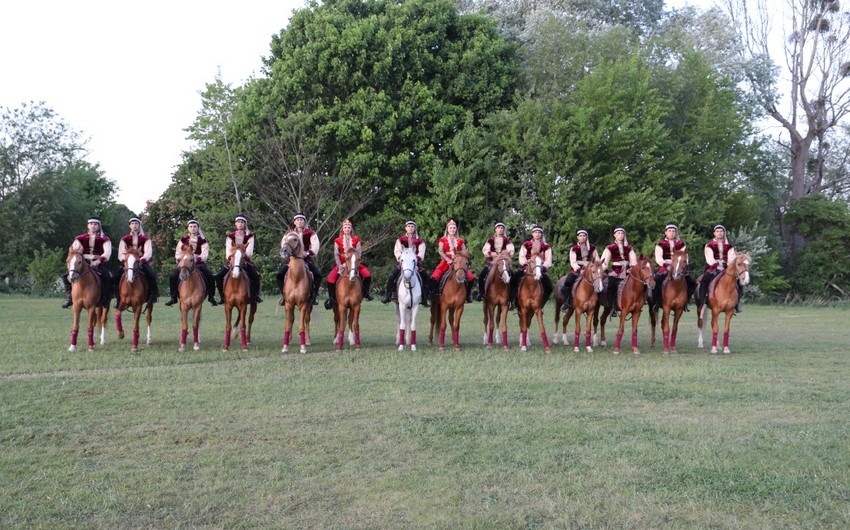 Карабахские скакуны выступят в королевском конном шоу в Лондоне