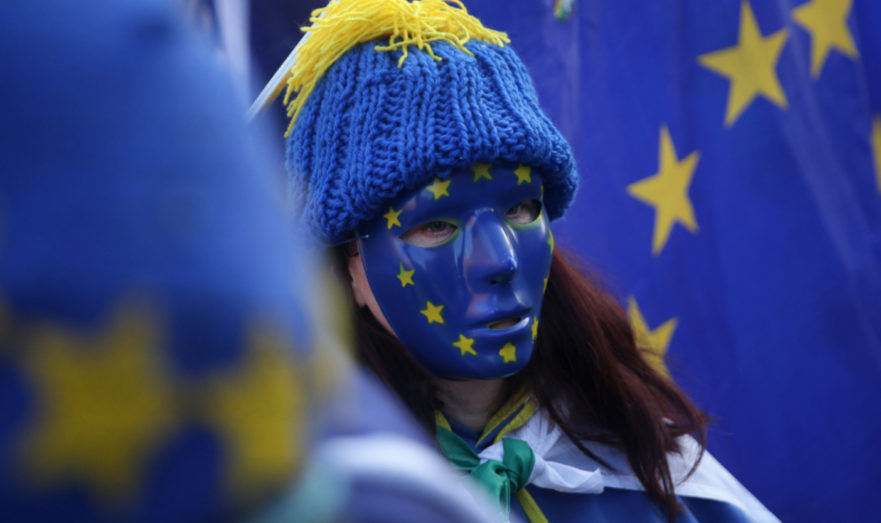 Макрон назвал Зеленскому дату рассмотрения украинской заявки на вступление в ЕС