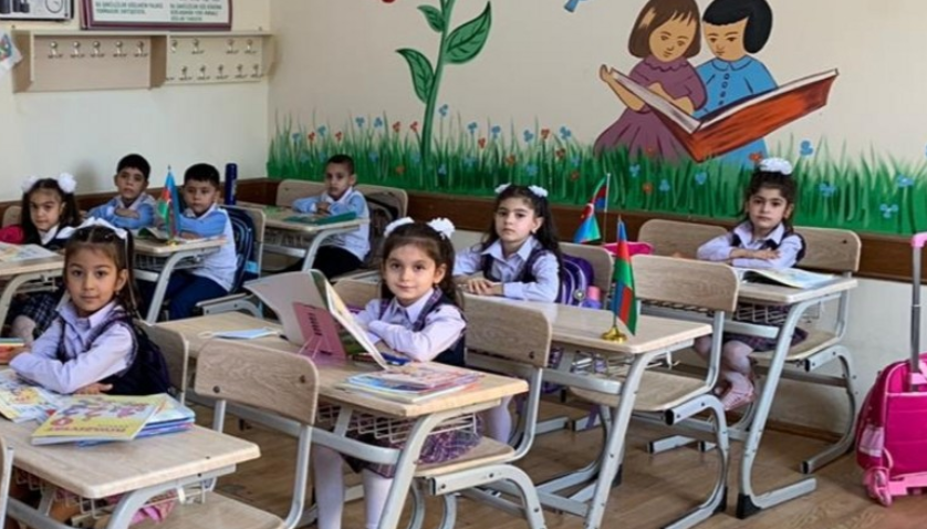 В Азербайджане начинается прием детей в первый класс
