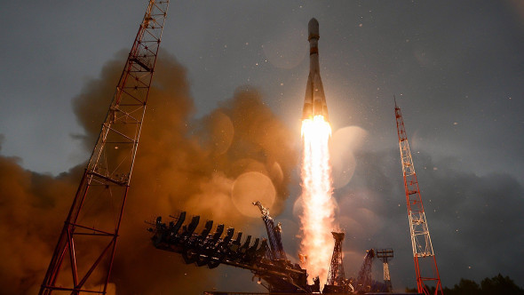 Россия запустила ракету «Союз-2.1а» с военным спутником
