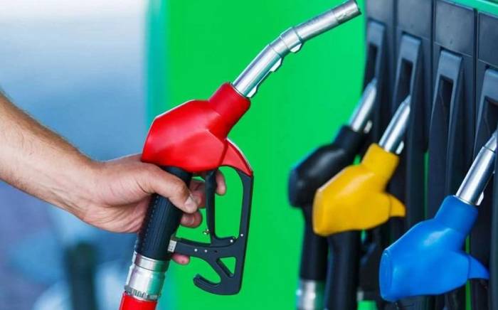 Цены на бензин в США вновь установили рекорд
