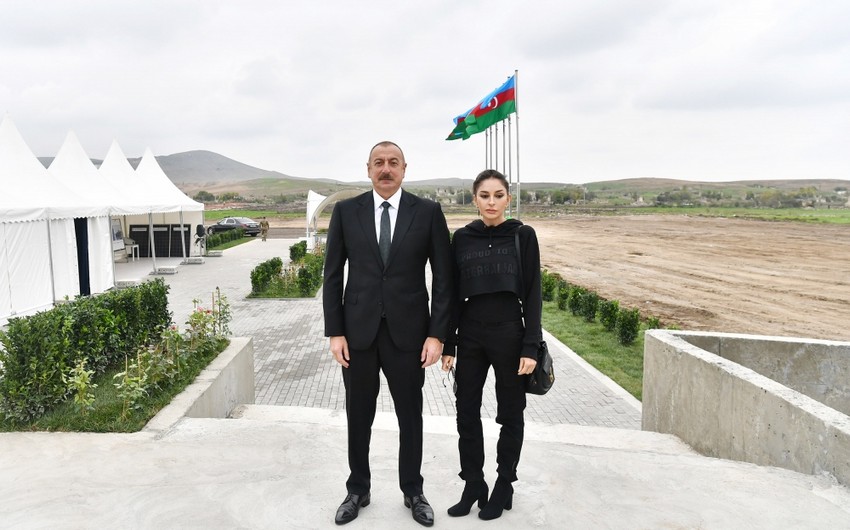 Ильхам Алиев и Мехрибан Алиева принимают участие в фестивале “Харыбюльбюль” в Шуше