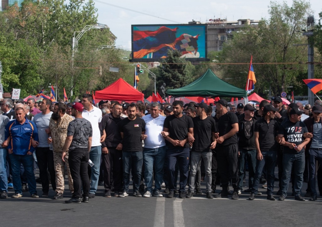 В Ереване умер участник акции протеста