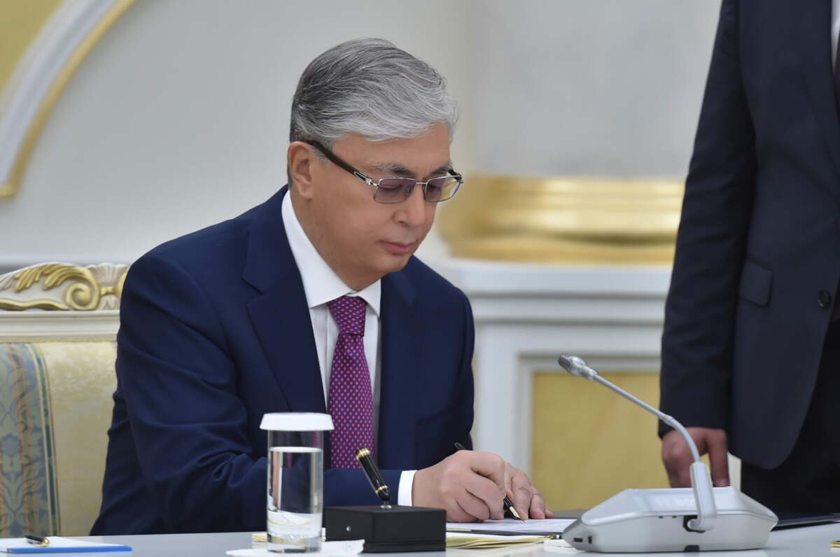 Президент Казахстана подписал указ о создании в стране трех новых областей