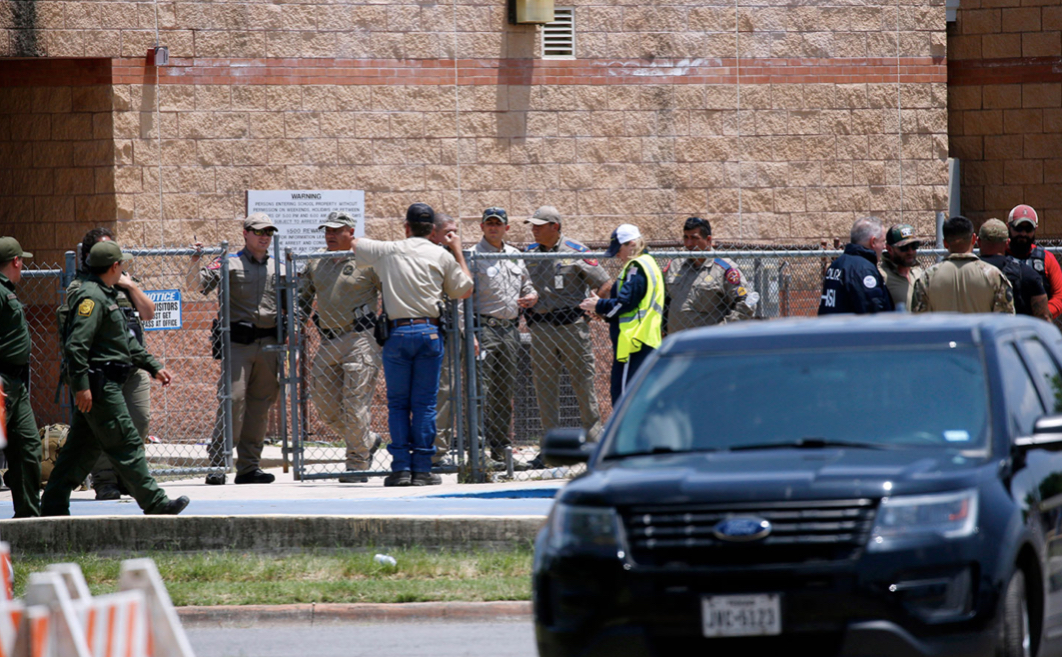 ABC: при стрельбе в техасской школе погибли 14 человек