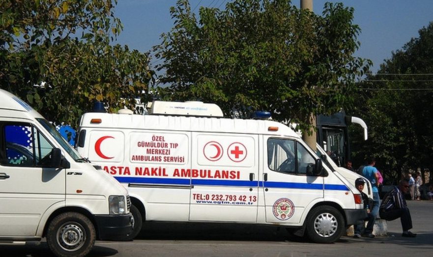 TRT Haber: в Стамбуле 11 человек пострадали в ДТП с микроавтобусом
