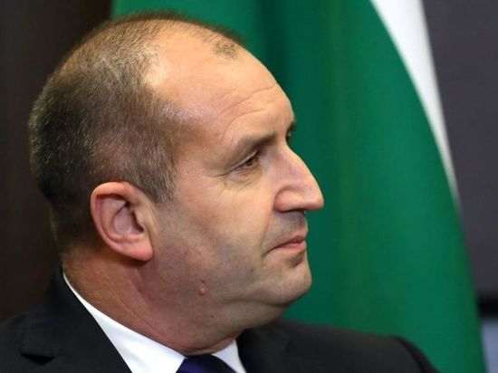Президент Болгарии выступил против военной помощи Украине
