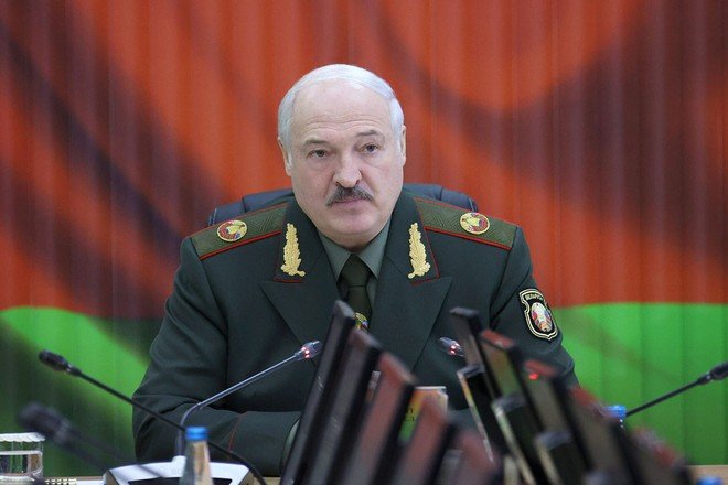 Лукашенко сообщил о создании в Белоруссии боевых роботов
