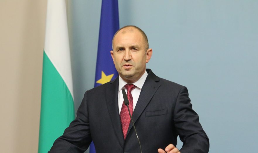 Кортеж президента Болгарии попал в ДТП с грузовиком

