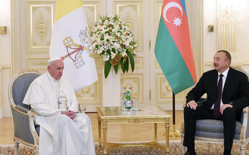 Президент Ильхам Алиев направил поздравительное письмо Папе Римскому
