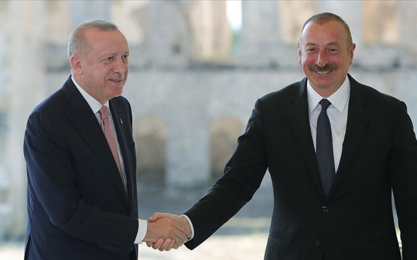 Президенты Ильхам Алиев и Реджеп Тайип Эрдоган на проходящем в Баку фестивале TEKNOFEST Azerbaijan
