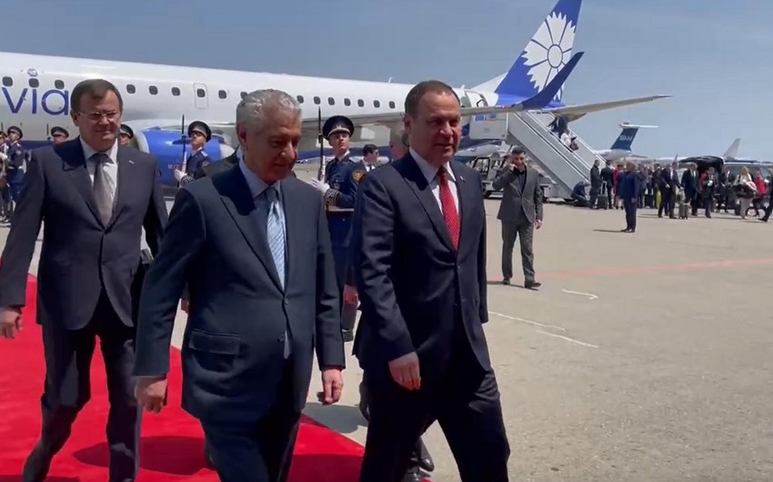 Премьер-министр Беларуси прибыл в Азербайджан
