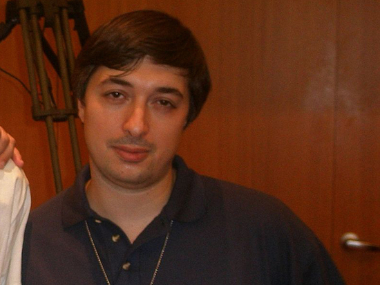 Аскеров призвал российскую полицию бороться с преступниками, "а не обслуживать политические заказы шизофреников"