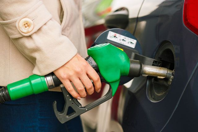 Цены на бензин в США снова побили рекорд
