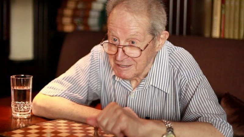 Старейший гроссмейстер мира Юрий Авербах скончался в возрасте 100 лет