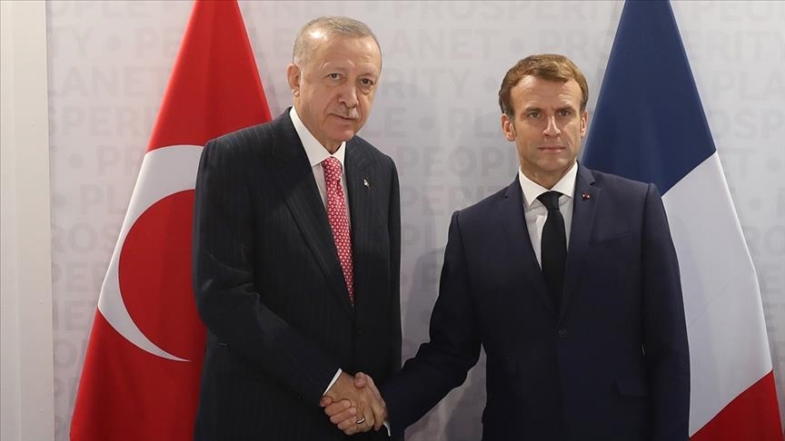 Эрдоган и Макрон обсудили Украину и заявки Финляндии и Швеции в НАТО
