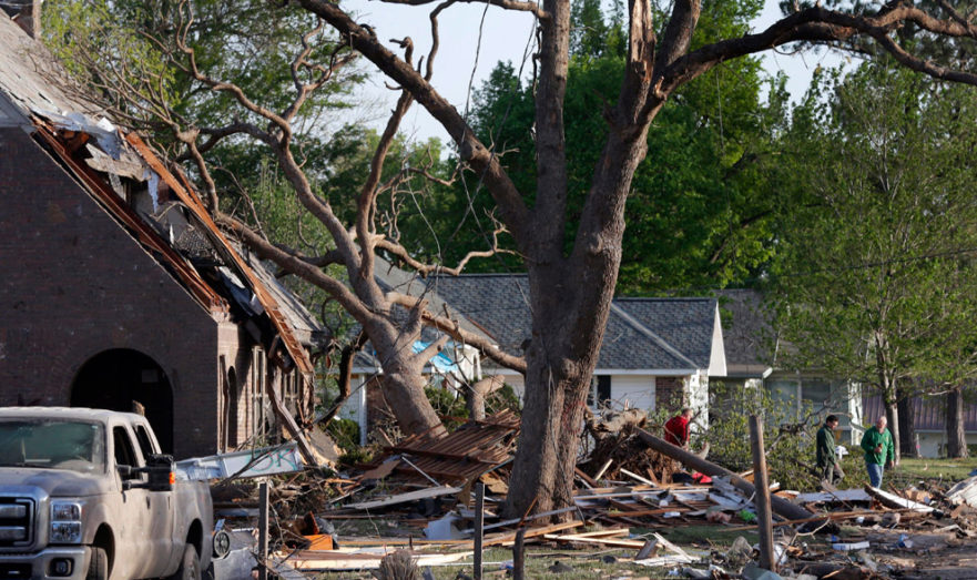 Более 40 человек пострадали и один погиб из-за «катастрофического» торнадо в США
