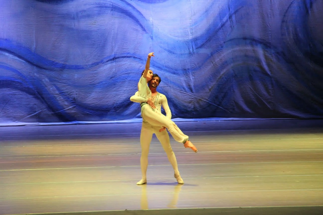 В Гяндже состоялся показ балета "Тысяча и одна ночь"