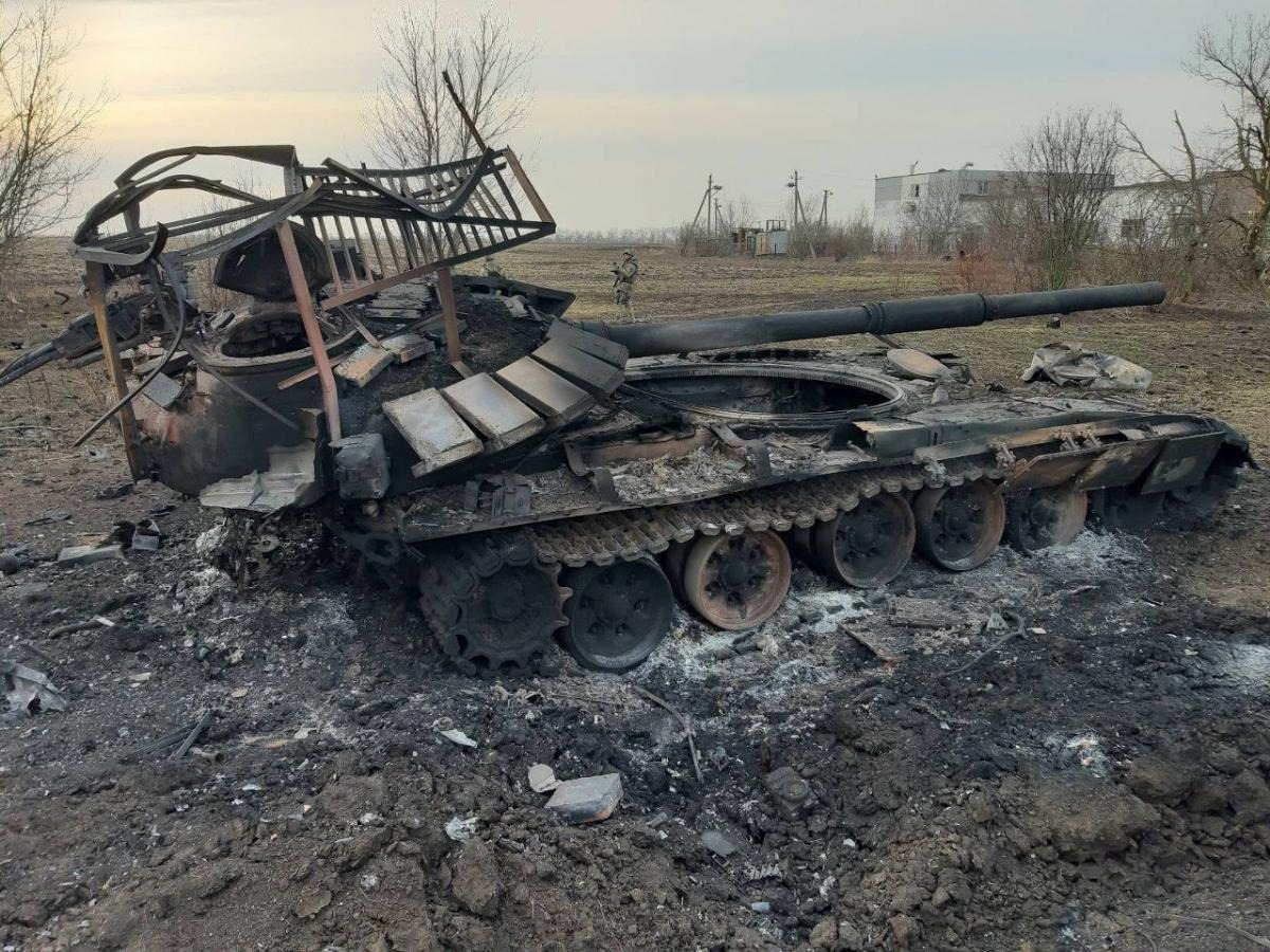 Фотографии разбитой военной техники