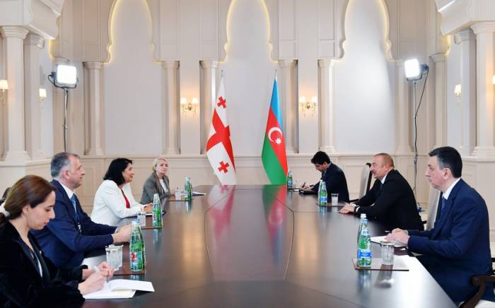 Президент Азербайджана встретился с президентом Грузии
