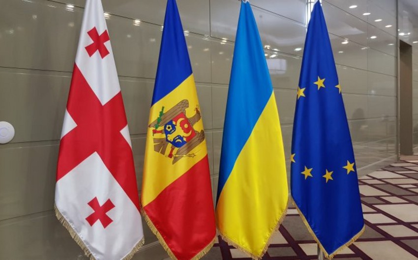 Украине и Молдавии предоставили статус кандидата на вступление в ЕС
