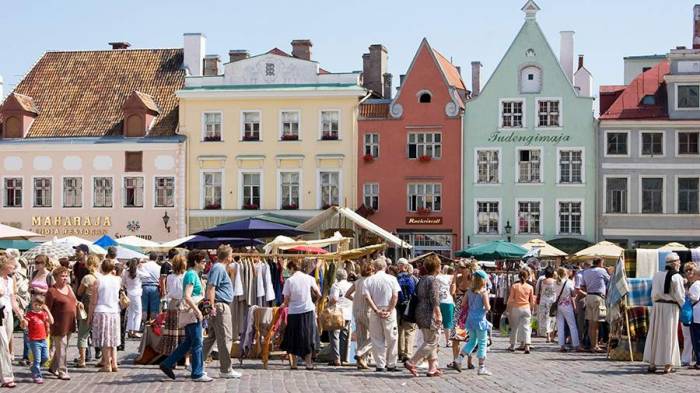 Россиянам рекомендовали воздержаться от поездок в Эстонию

