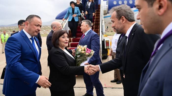 В Кыргызстан прибыли парламентские делегации Казахстана и Азербайджана
