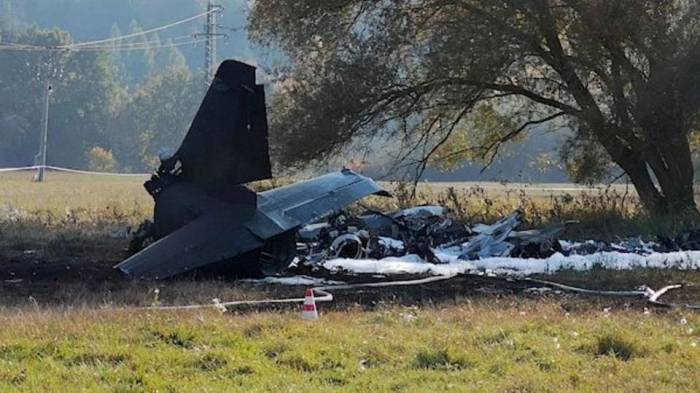 В граничащем с Украиной российском регионе упал военный самолет
