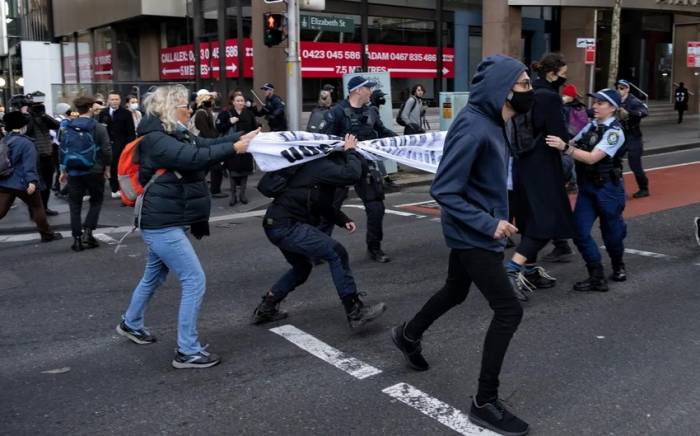 В ходе акций протеста в Сиднее полиция арестовала 11 митингующих
