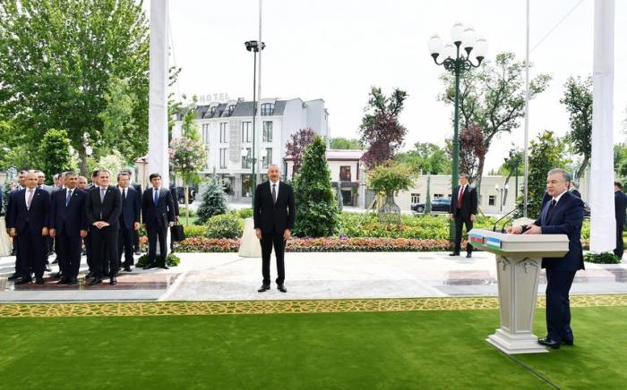 Президент Узбекистана: Самым большим желанием Гейдара Алиева было восстановление территориальной целостности
