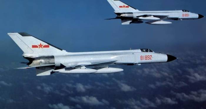 Китайские боевые самолеты вошли в зону ПВО Тайваня

