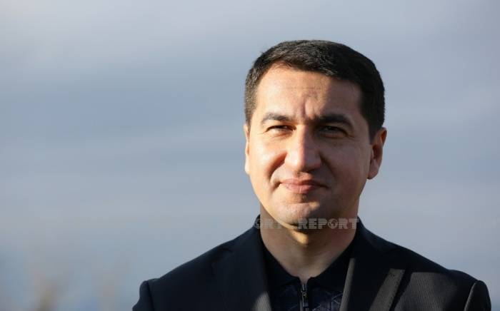 Хикмет Гаджиев: Азербайджан получает множество обращений по энергетическим вопросам
