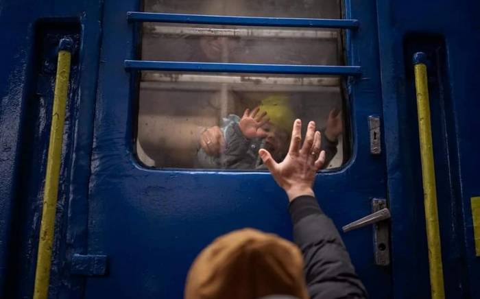 В результате боевых действий в Украине погибли 353 ребенка
